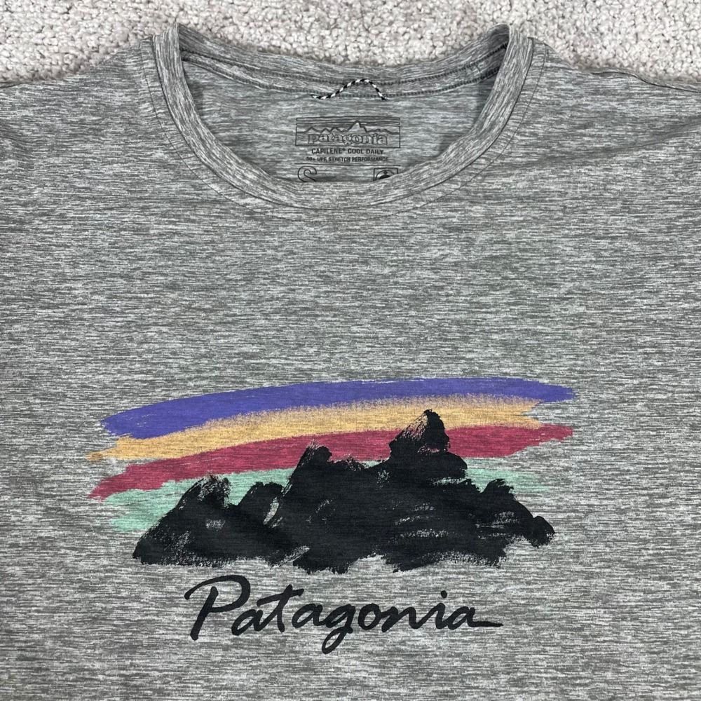 Patagonia Capilene Cool Daily Shirt Womens Small Graphic Mountain UPF 50